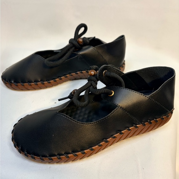 Black Leather Lace-Up Comfort Flats Whipstitch Sole Boho Casual Shoes - Picture 3 of 9